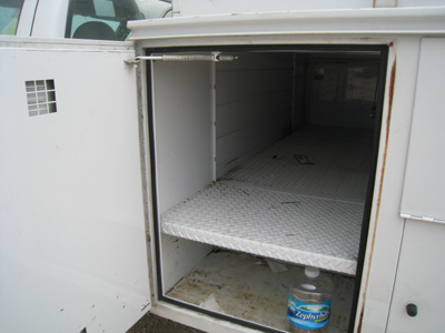 Locking bins