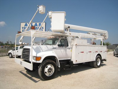 Hi-Ranger Bucket Truck