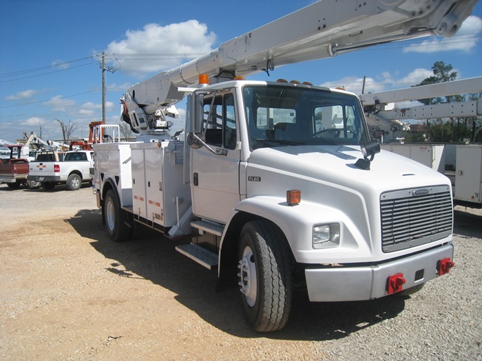 FREIGHTLINER BUCKET TRUCK!