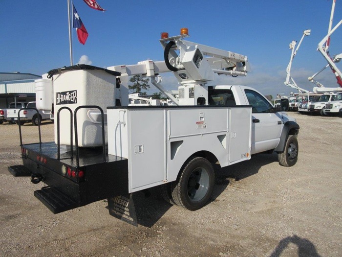 Hi-Ranger Bucket Truck.