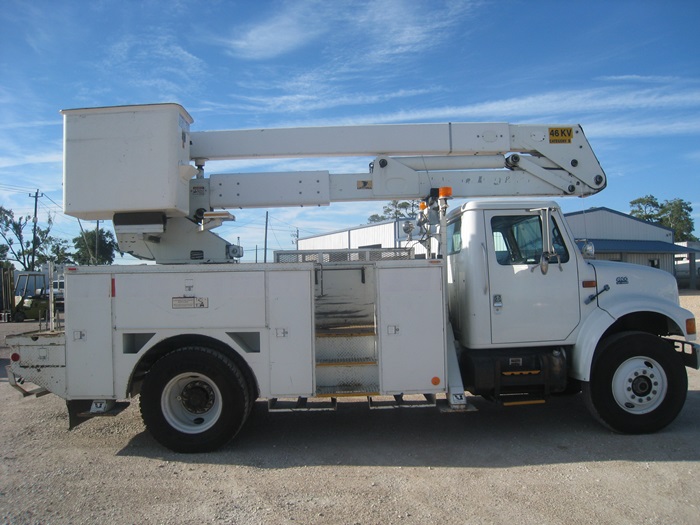 Curb Entrance Bucket Trucks.