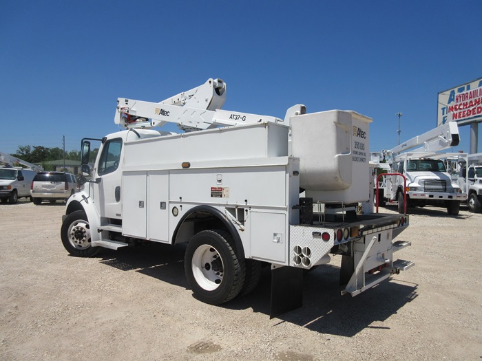 42 Foot Bucket Truck.