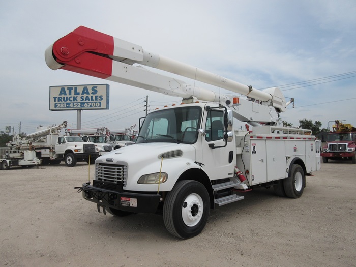 Bucket Truck - 60 Foot Boom.