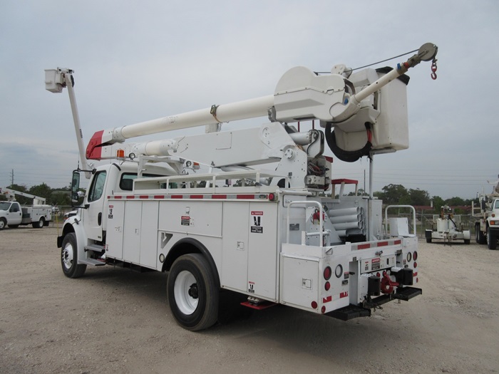 Bucket Truck Material Handler