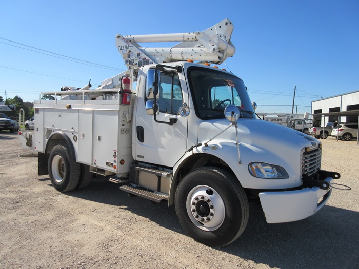 42 Foot Bucket Truck.