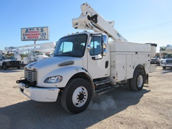 FreightLiner Bucket Truck.