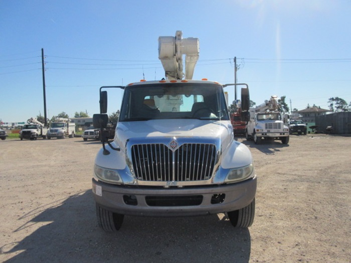 Bucket-Truck Altec.