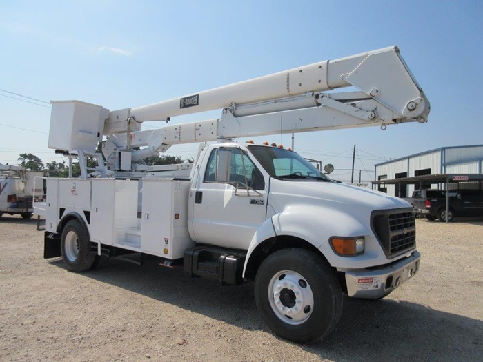 F750 2 Man Bucket Truck.