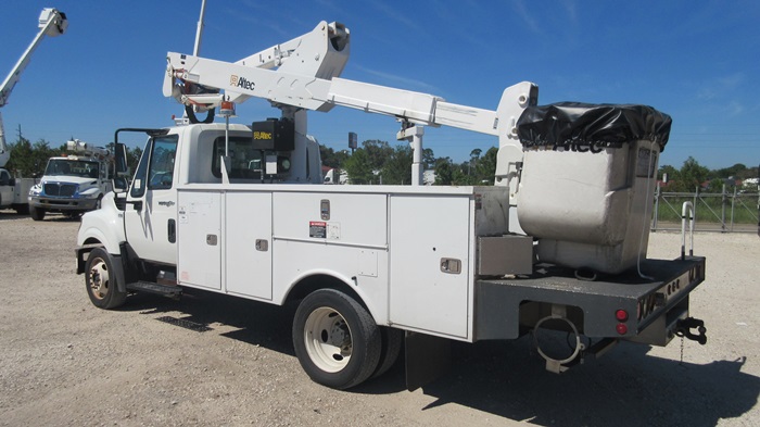 Bucket-Truck Bucket-Cover.