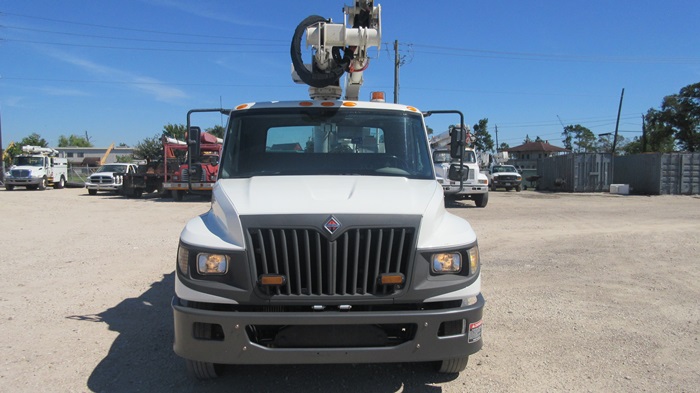 Altec Bucket-Trucks.