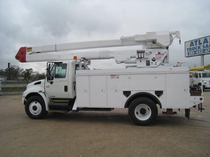 International Bucket Truck.