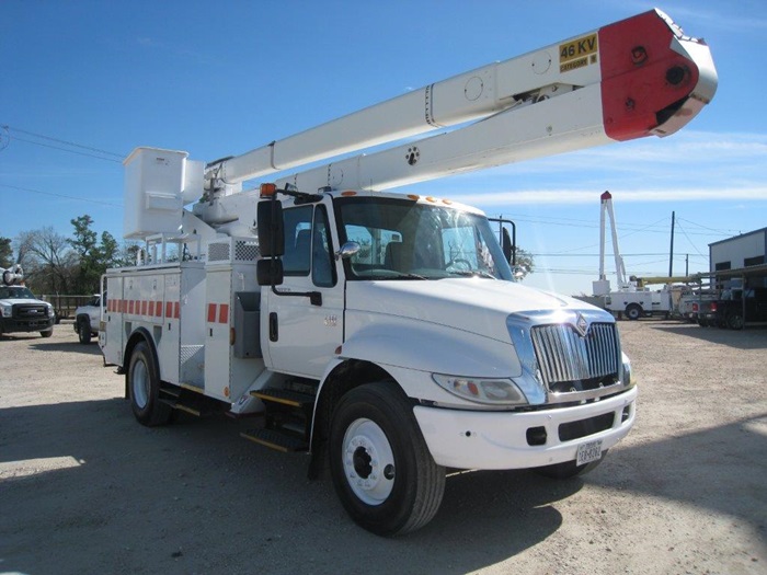 55 Foot Bucket Truck