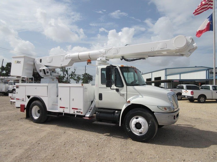 60 foot bucket truck.