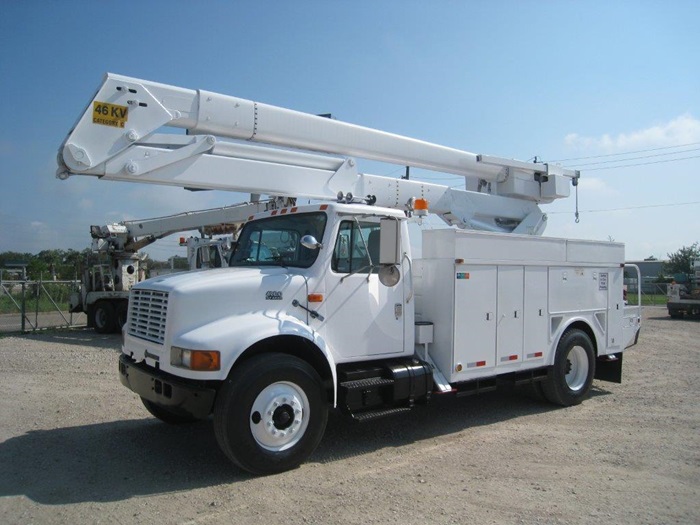 2000 International Hi-Ranger Bucket Truck