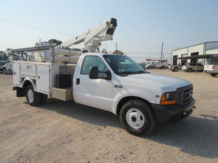 33 Foot Bucket Truck.