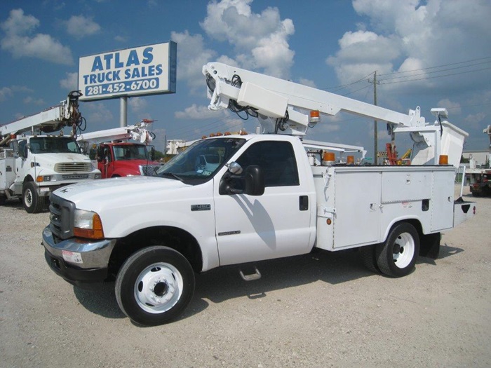 ALTEC BUCKET TRUCK