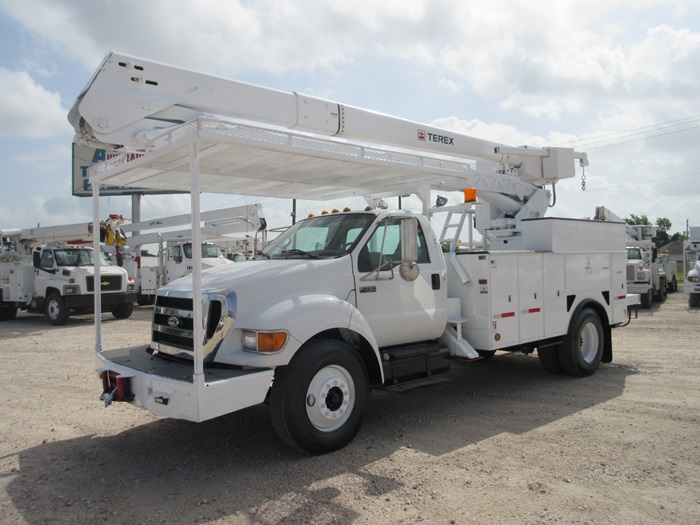 TEREX BUCKET TRUCK!!