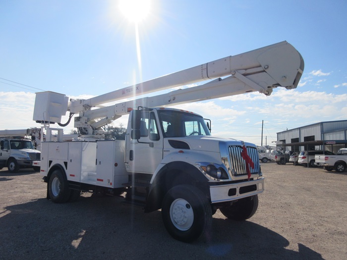 Workstar Bucket Truck.