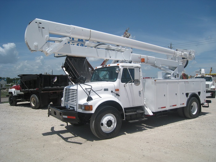 60 foot boom on a bucket truck.