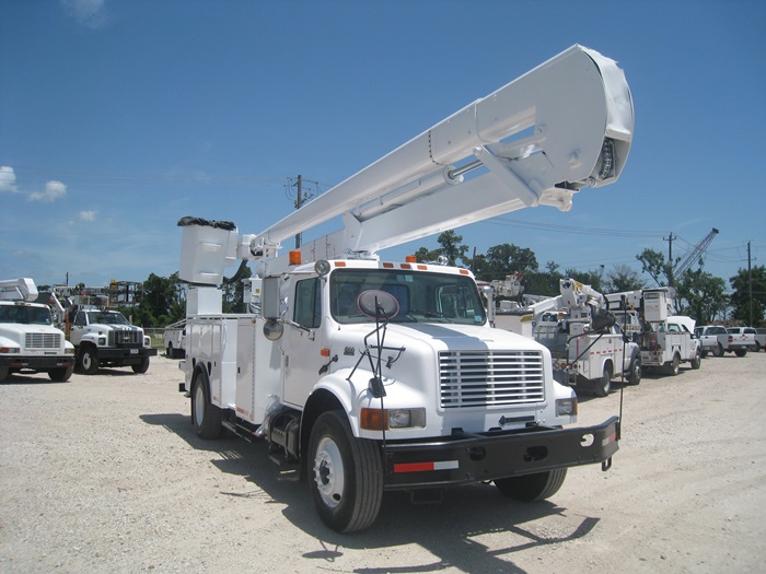 2 man rotating bucket on a bucket truck.