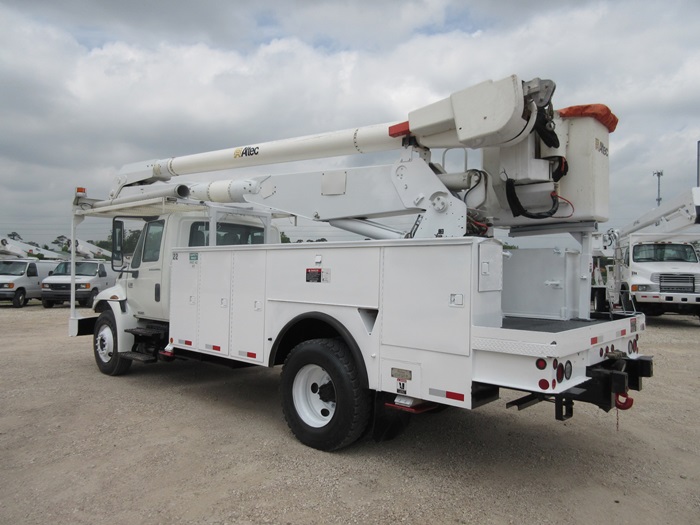 60 Foot Bucket Truck.