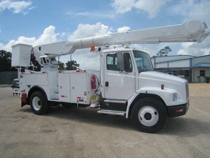 4 Outrigger Bucket Truck.