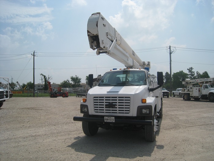 Hi Ranger bucket truck.