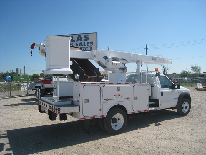 Versalift Bucket Truck.