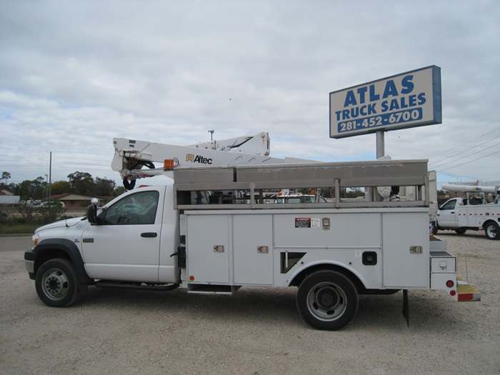 Diesel Bucket Truck.