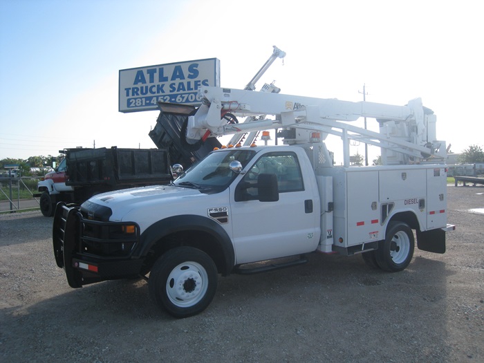 Spotlights on Bucket Truck.