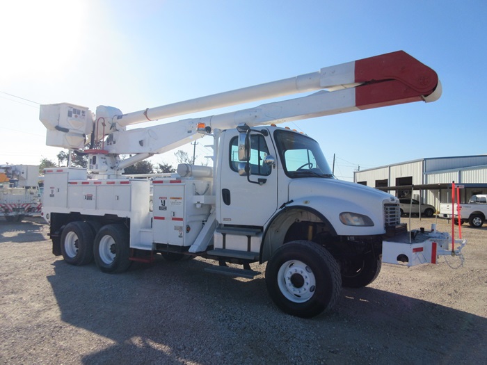 60 Foot Bucket Truck.