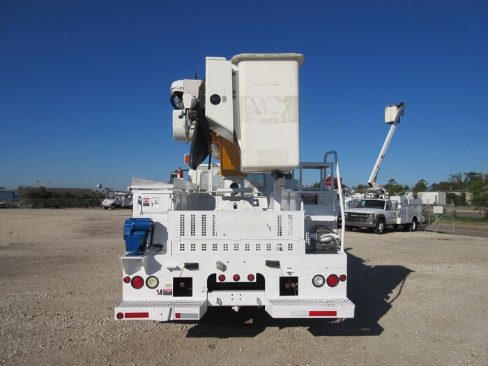 Bucket Truck for sale !