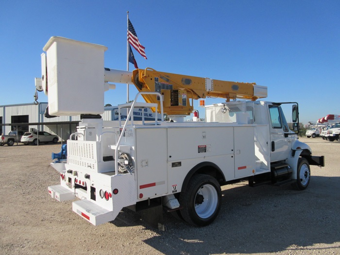 Pre Owned Internationla Bucket Truck for sale.