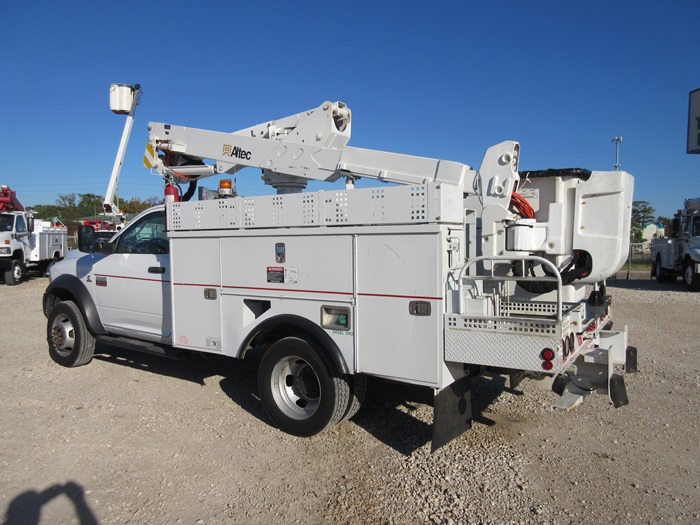 Bucket Truck with Cruise Control.