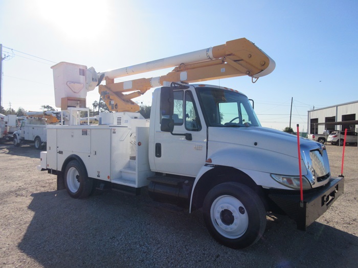 Bucket Truck for Sale.