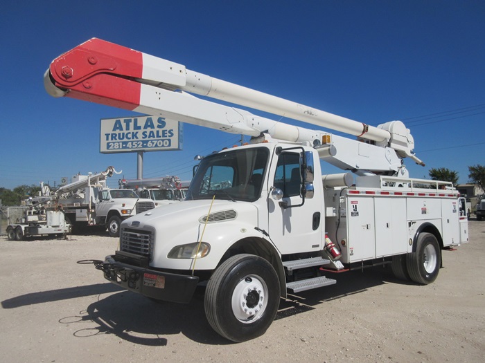 AC Bucket Trucks.