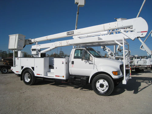 Hi-Ranger Bucket Truck with 60 foot work height.