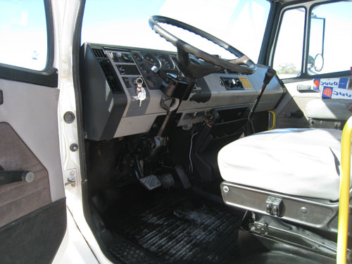 2000 Freightliner bucket truck.