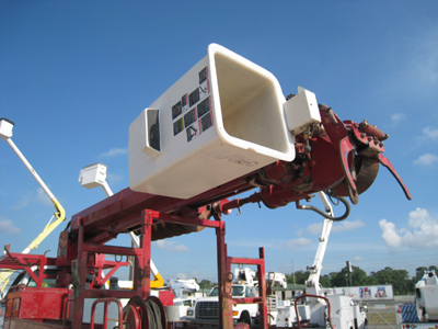 Bucket attached digger truck
