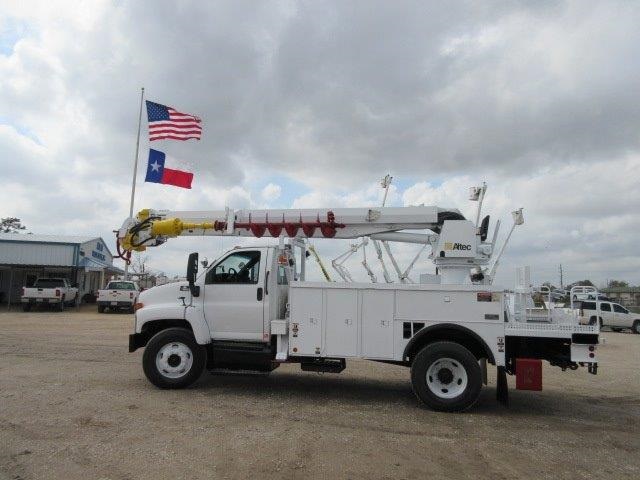 Altec Digger Derrick.