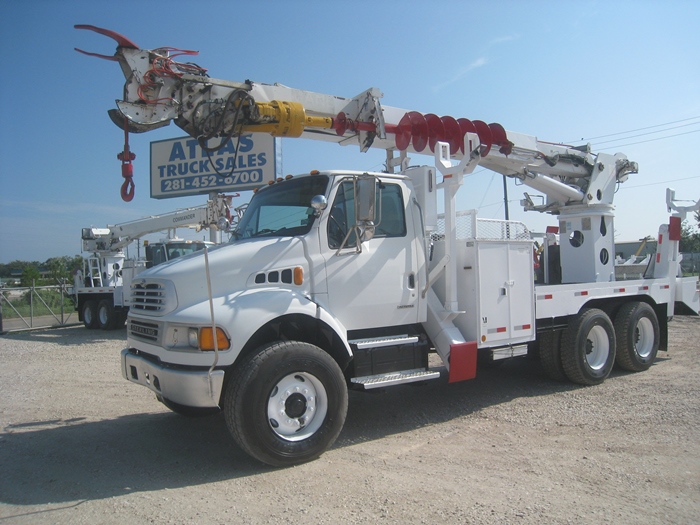 Terex Digger Truck