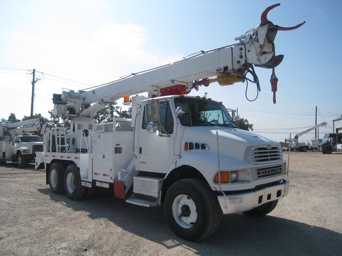 CAT Diesel Digger Truck.