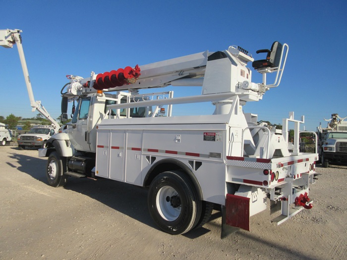 Red Auger Digger.