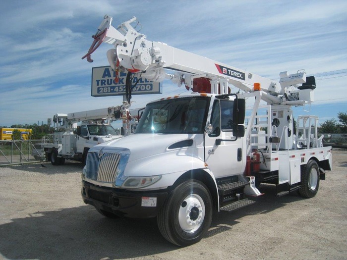 International Digger Truck.