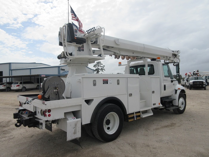 Upper controls digger.