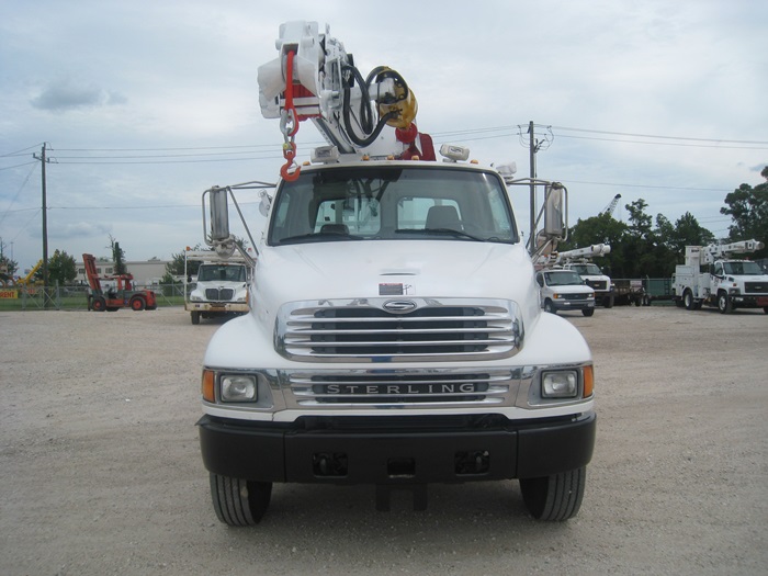 Boom tip winch on Digger Truck.