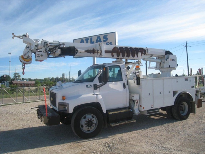 Chevy Altec Digger Truck