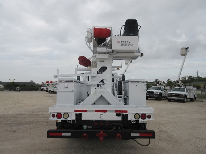 TEREX TELELECT COMMANDER DIGGER TRUCK.