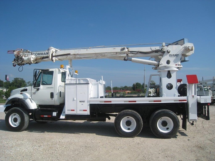 Terex Commander 6000 Digger Truck.