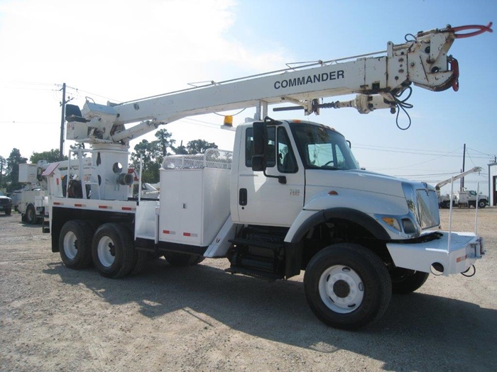 International Commander Digger Truck.